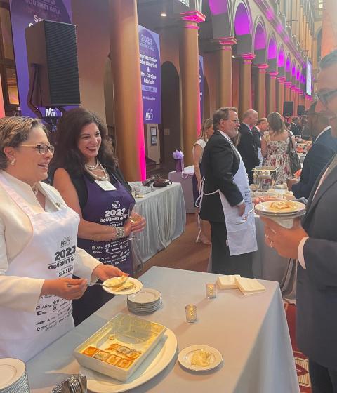 Rep. McClelln serves her banana pudding