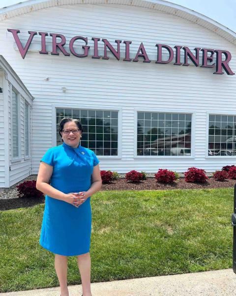 Rep. McClellan stands in front of the Virginia Diner